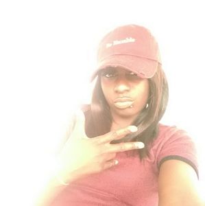 Meet your Posher, Monique